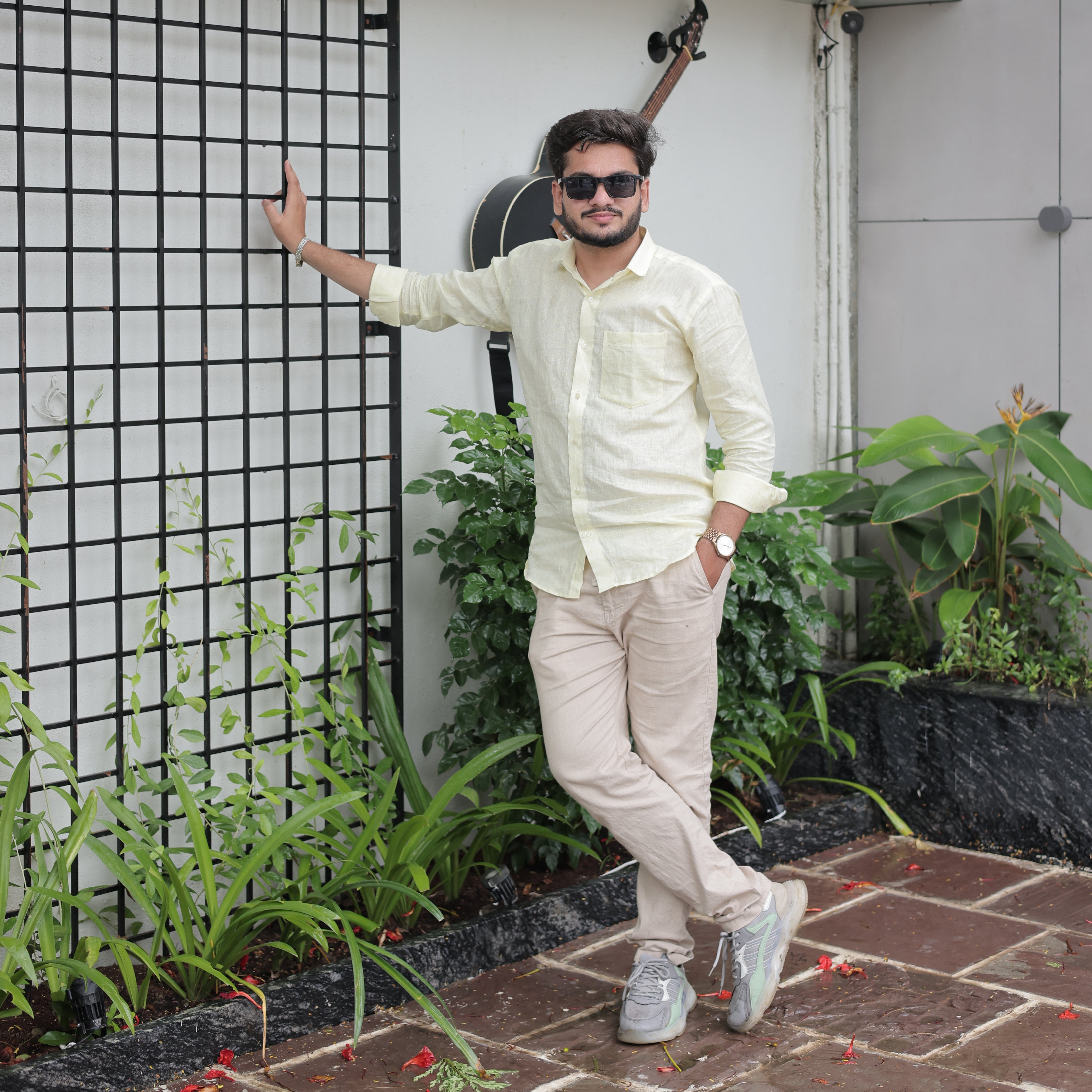 Light Yellow Solid Pure Linen Spread Collar Shirt for Men