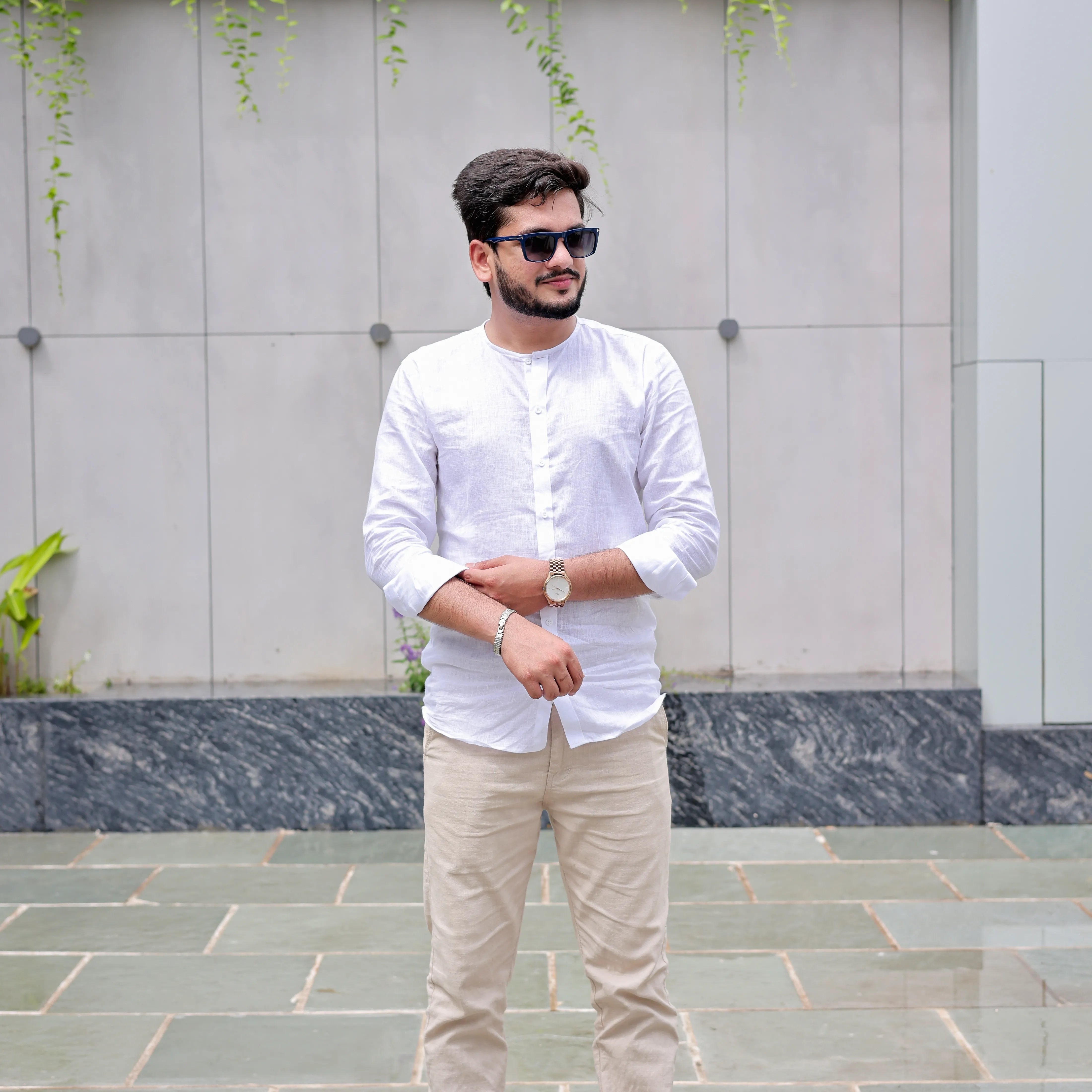 plain white shirt