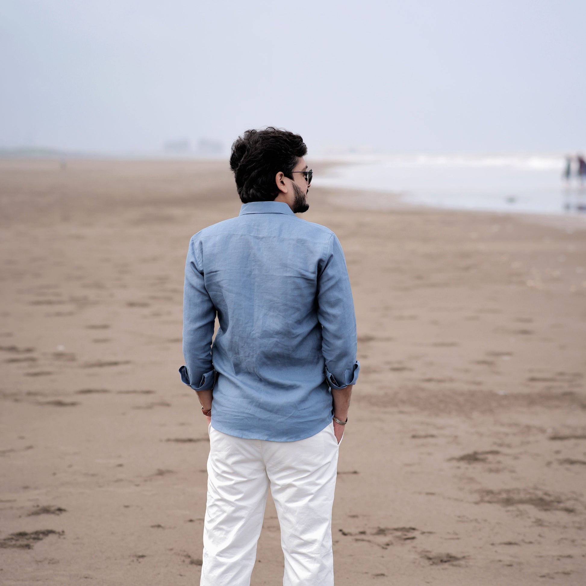 regular collar shirt