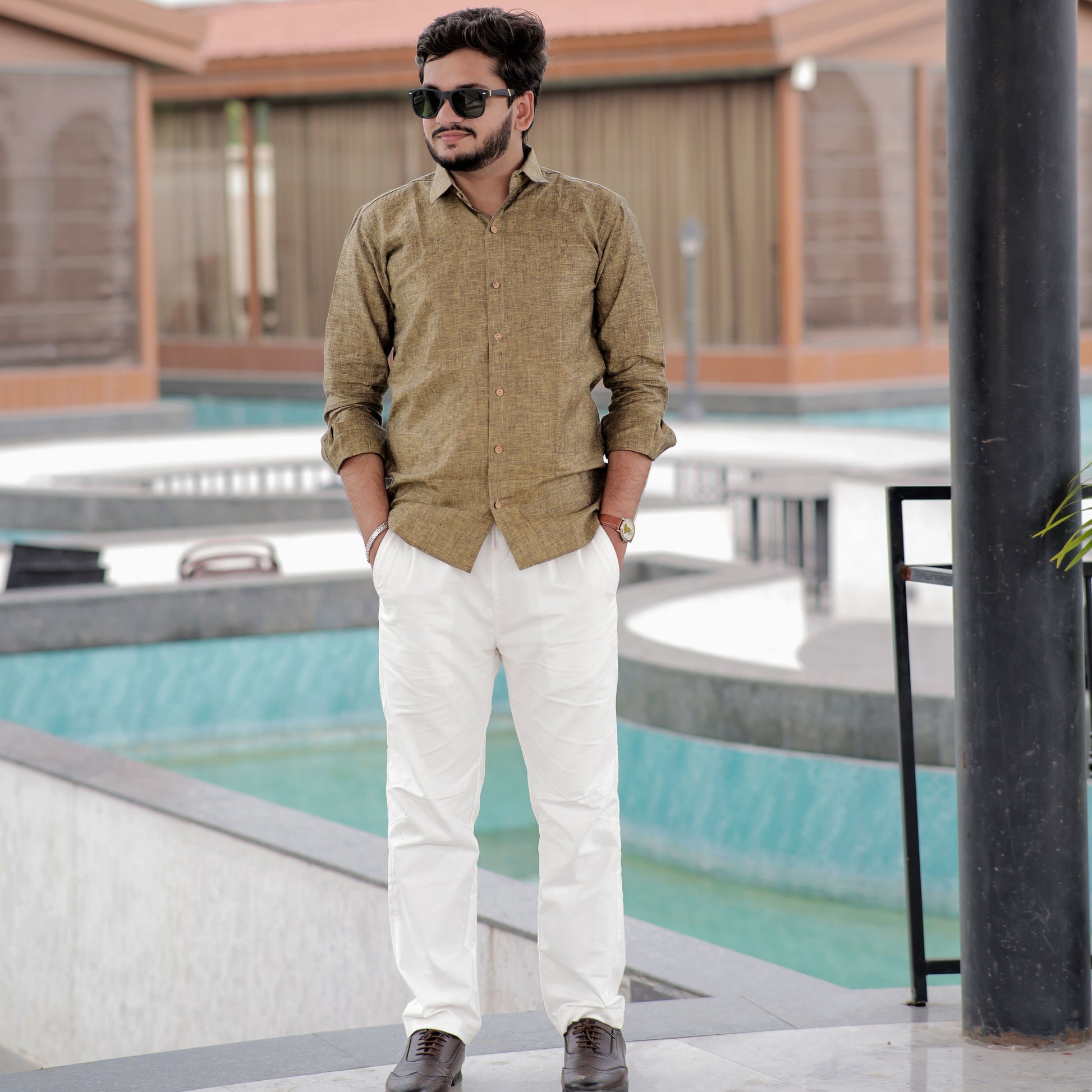 Men’s casual linen shirt